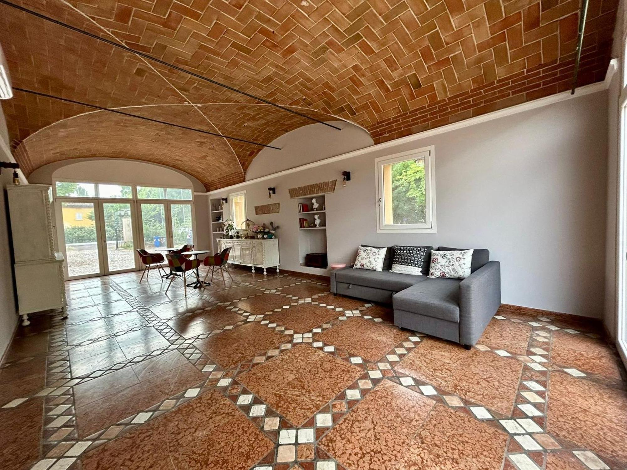 Al Civico 73 Bed & Breakfast Carpi Exterior photo